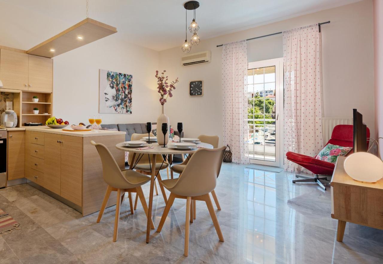 Tres Jolie - Stylish Cityheart Apartment Ретимно Екстериор снимка